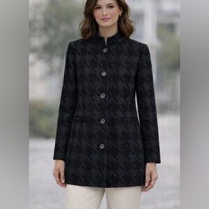 Carlisle EUC Size 10 Wool Blend Houndstooth Coat in Black
